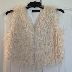 Cropped fur vest